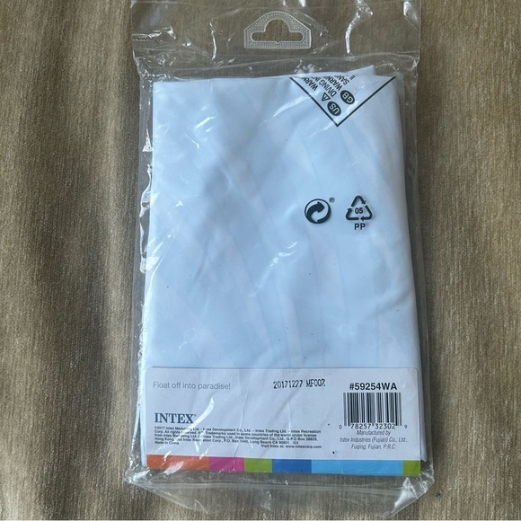 New in Package Intex Clear Color Tube Inflatable Swim Float - Picture 3 of 3